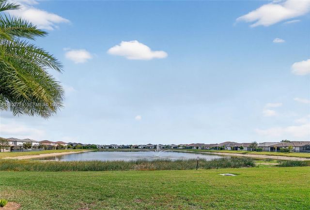 8426 Vaulting Dr, Lake Worth, FL 33467