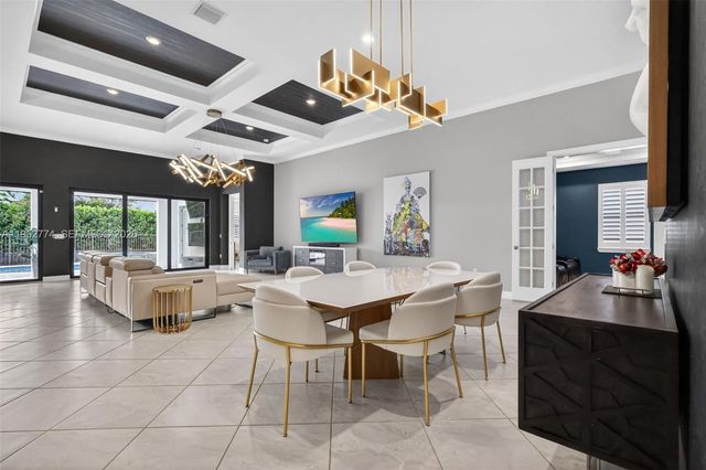 8426 Vaulting Dr, Lake Worth, FL 33467