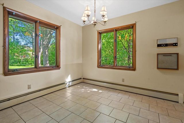 N89W17089 Highland COURT, Menomonee Falls, WI 53051