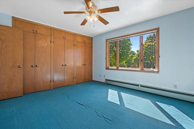 N89W17089 Highland COURT, Menomonee Falls, WI 53051