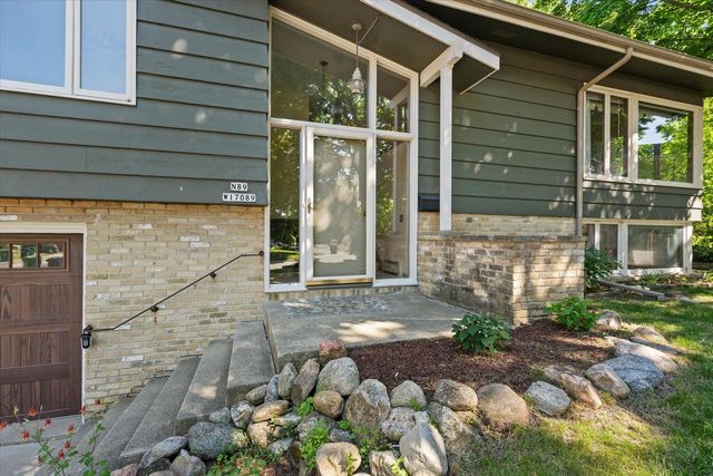 N89W17089 Highland COURT, Menomonee Falls, WI 53051