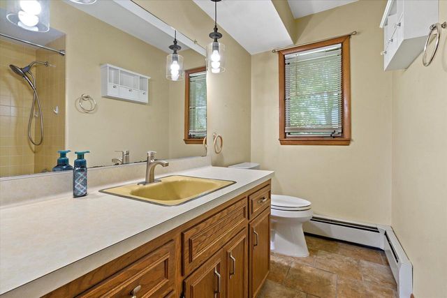 N89W17089 Highland COURT, Menomonee Falls, WI 53051