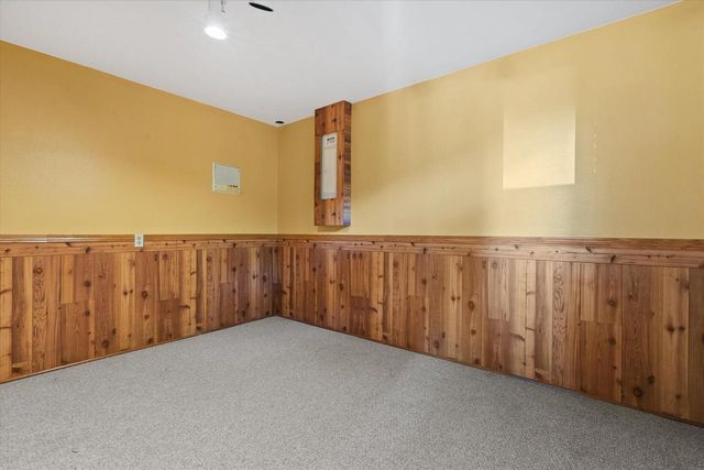 N89W17089 Highland COURT, Menomonee Falls, WI 53051