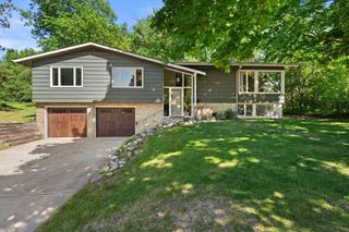 N89W17089 Highland COURT, Menomonee Falls, WI 53051