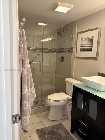 275 Palm Avenue A303, Jupiter, FL 33477