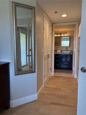 275 Palm Avenue A303, Jupiter, FL 33477