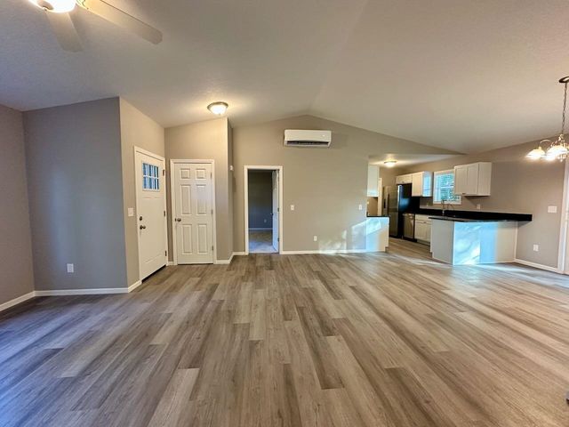 2588 E Greendale Drive, Saginaw, MI 48603