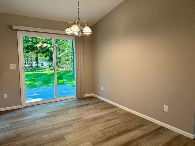 2588 E Greendale Drive, Saginaw, MI 48603