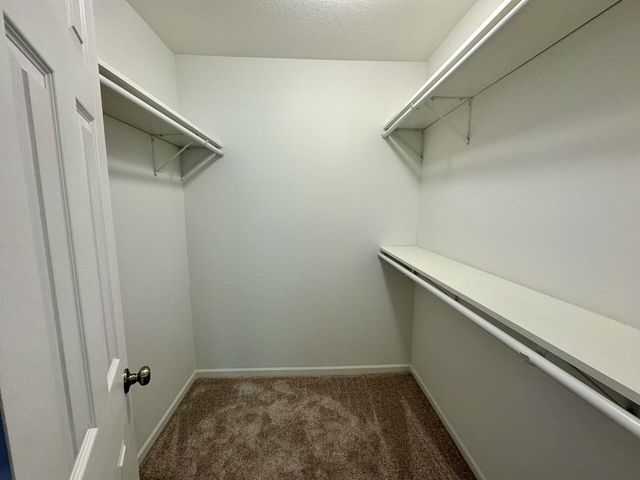 2588 E Greendale Drive, Saginaw, MI 48603