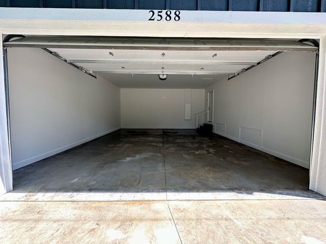 2588 E Greendale Drive, Saginaw, MI 48603