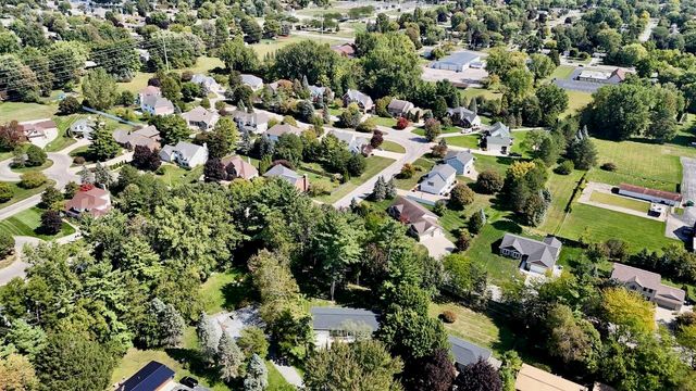 2588 E Greendale Drive, Saginaw, MI 48603