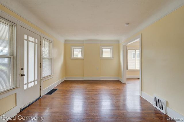217 E Drayton Street, Ferndale, MI 48220