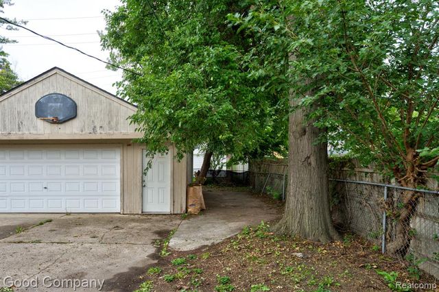 217 E Drayton Street, Ferndale, MI 48220