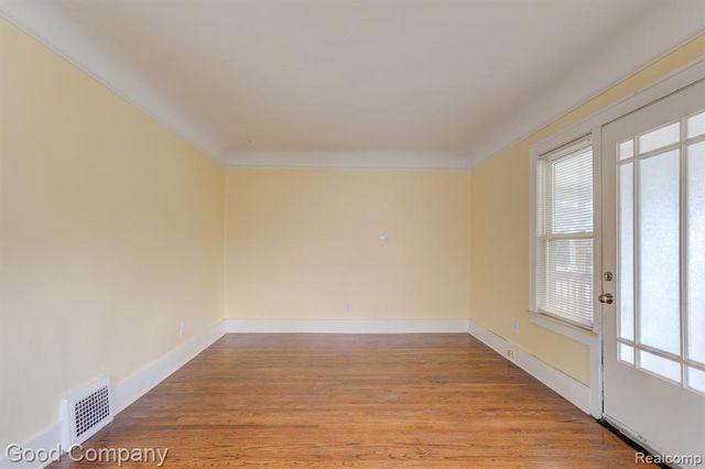 217 E Drayton Street, Ferndale, MI 48220