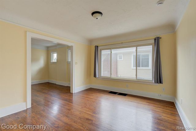 217 E Drayton Street, Ferndale, MI 48220