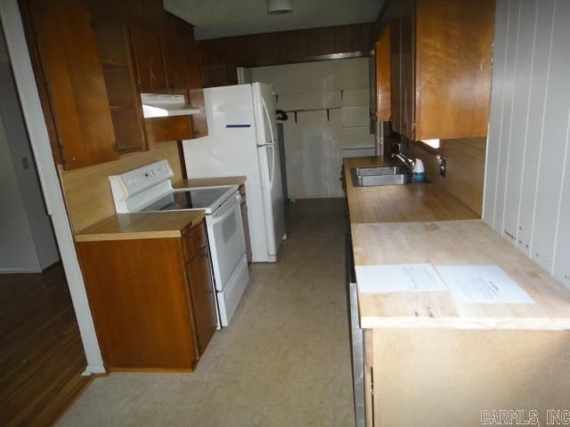 1325 Meadowbrook Drive, Heber Springs, AR 72543