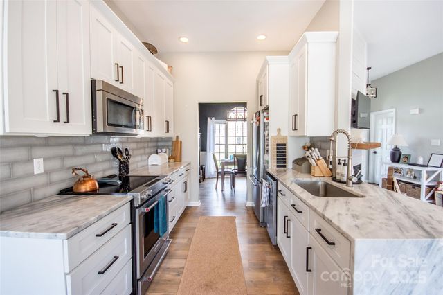 118 Heathrow Lane, Statesville, NC 28677
