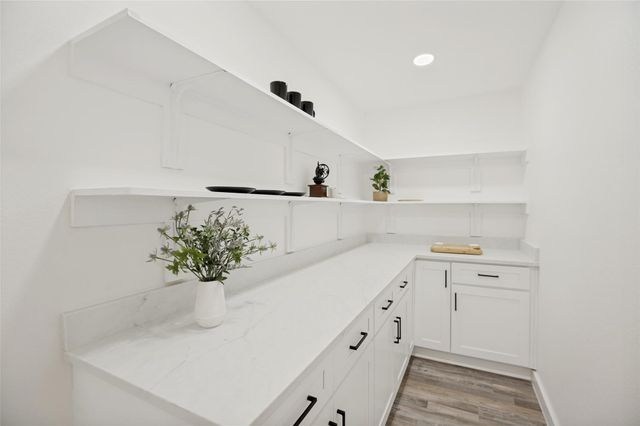 6329 E Lovers Lane, Dallas, TX 75214