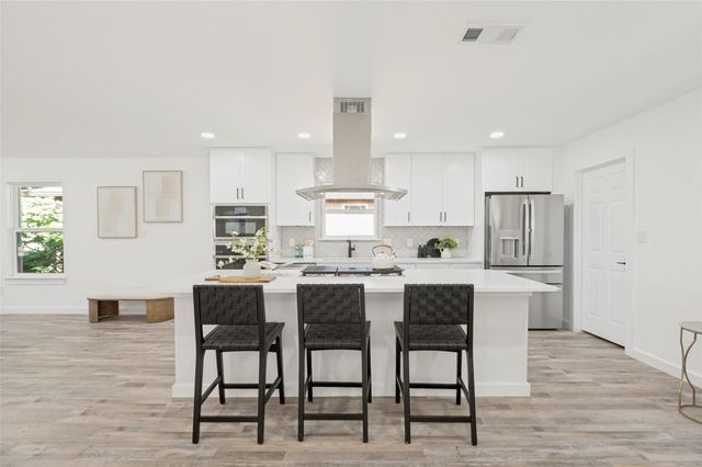 6329 E Lovers Lane, Dallas, TX 75214