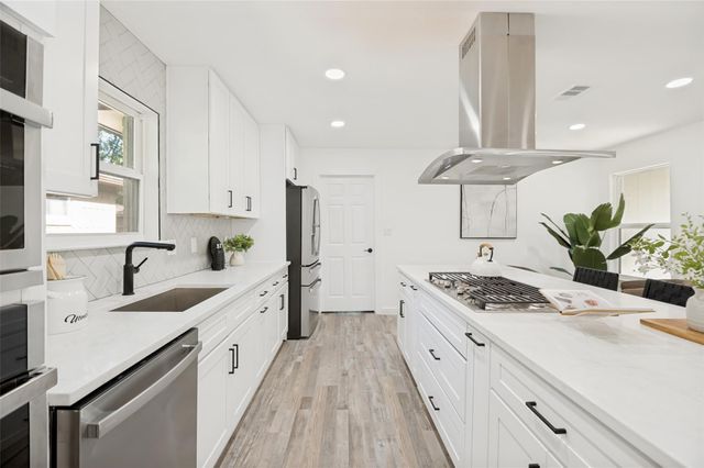 6329 E Lovers Lane, Dallas, TX 75214