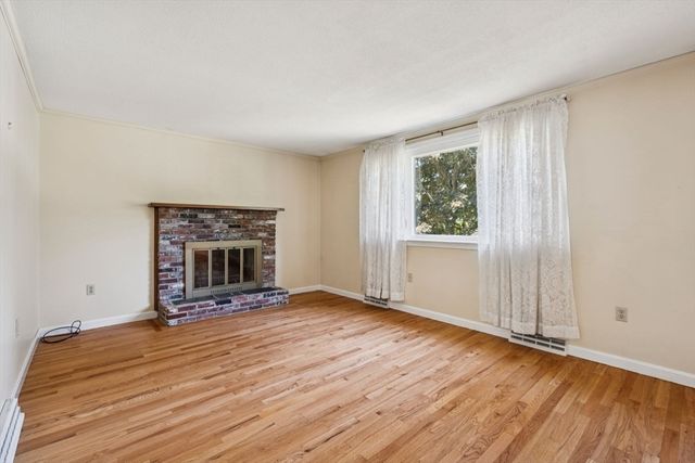 6 Anna Street, Chelmsford, MA 01863