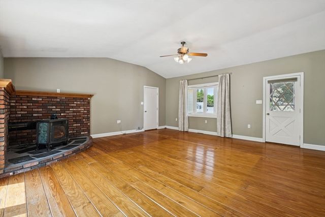 6 Anna Street, Chelmsford, MA 01863