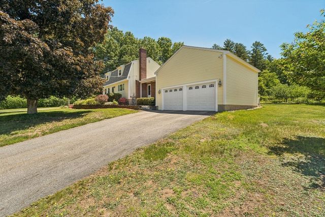 6 Anna Street, Chelmsford, MA 01863