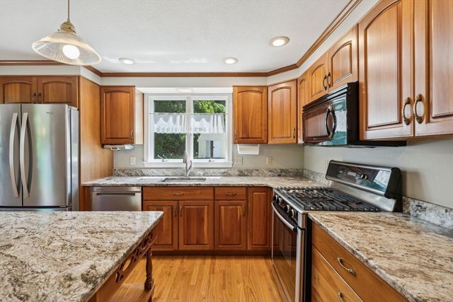 6 Anna Street, Chelmsford, MA 01863