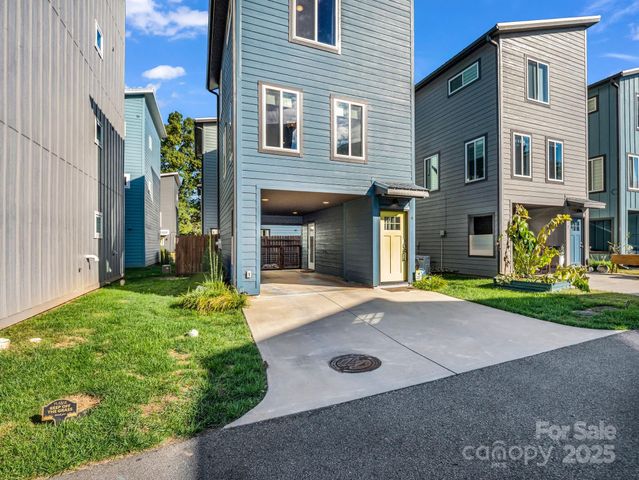 9 W Citra Street, Arden, NC 28704