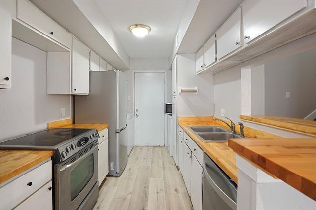 6633 W Airport Boulevard 1208, Houston, TX 77035