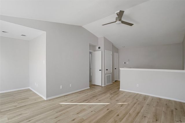 6633 W Airport Boulevard 1208, Houston, TX 77035