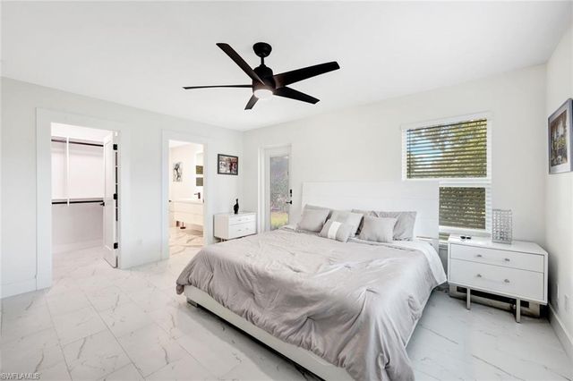 596 105th AVE N, Naples, FL 34108