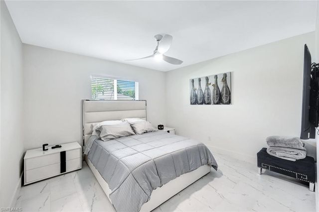 596 105th AVE N, Naples, FL 34108