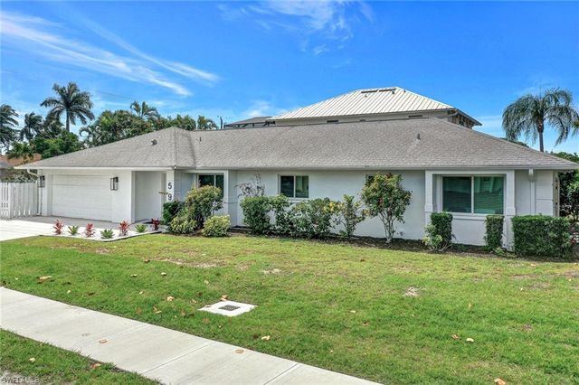 596 105th AVE N, Naples, FL 34108