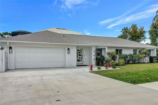596 105th AVE N, Naples, FL 34108