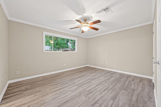 710 Equinox Street, Crosby, TX 77532