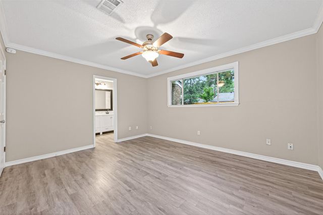 710 Equinox Street, Crosby, TX 77532