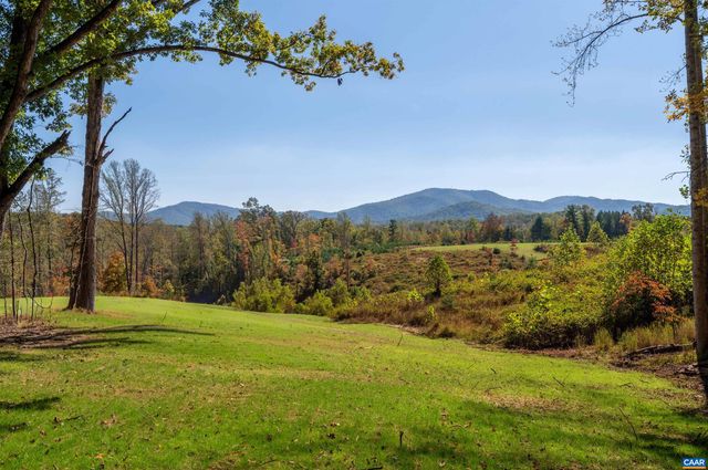 7337-4B DICK WOODS RD, Afton, VA 22920