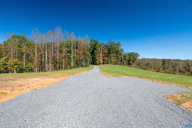 7337-4B DICK WOODS RD, Afton, VA 22920