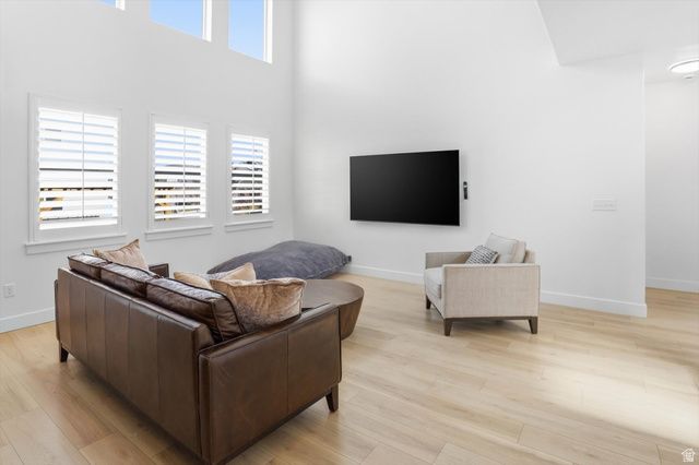 3668 W RUSHTON VIEW DR, South Jordan, UT 84095