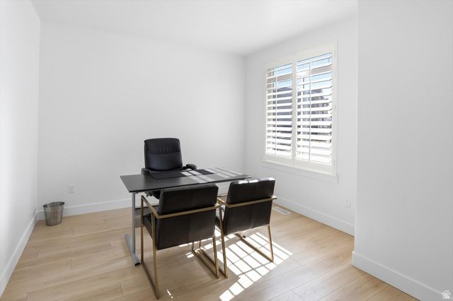 3668 W RUSHTON VIEW DR, South Jordan, UT 84095