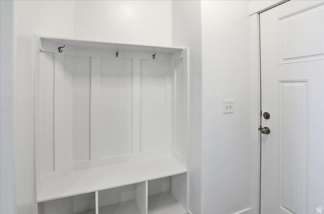 3668 W RUSHTON VIEW DR, South Jordan, UT 84095