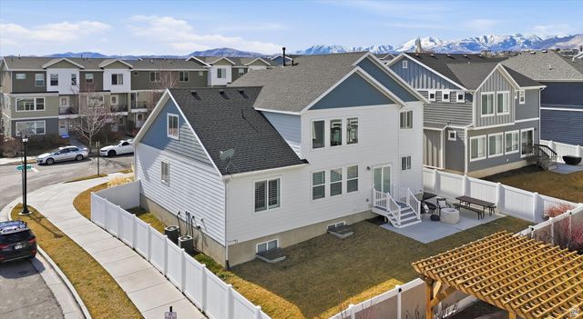 3668 W RUSHTON VIEW DR, South Jordan, UT 84095