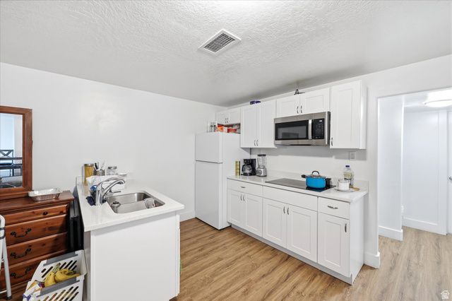 8814 W DAISY VIEW LN, Magna, UT 84044