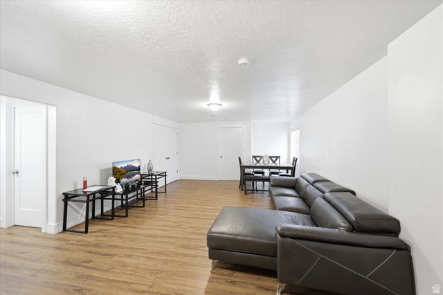 8814 W DAISY VIEW LN, Magna, UT 84044