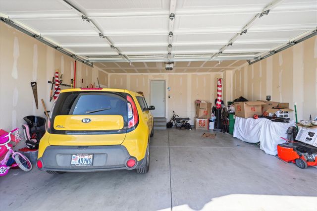 8814 W DAISY VIEW LN, Magna, UT 84044