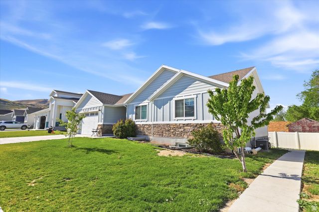 8814 W DAISY VIEW LN, Magna, UT 84044