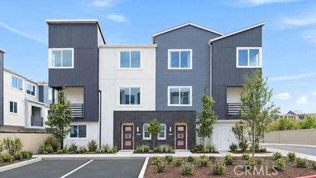500 Park Drive 265, Carson, CA 90745
