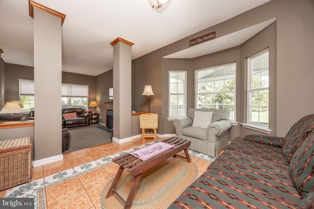 356 ROBIN LN, Collegeville, PA 19426