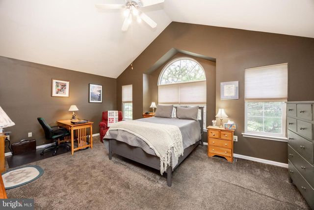 356 ROBIN LN, Collegeville, PA 19426